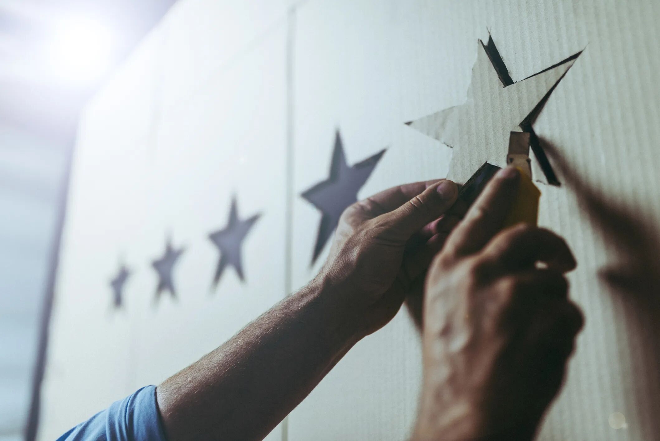 Five gold star rating graphic symbolizing strong customer feedback on Google Maps for local business visibility